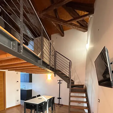 מלון Collegio Amdg 3*